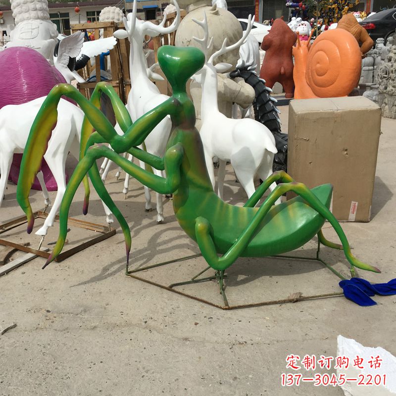 淮安玻璃钢螳螂雕塑