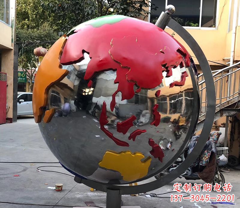 淮安不锈钢彩绘地球仪雕塑与世界接轨