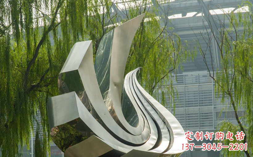 淮安不锈钢鸽子景观雕塑
