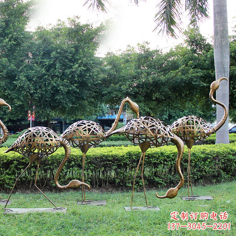 淮安不锈钢仙鹤雕塑摆件美丽的园林装饰