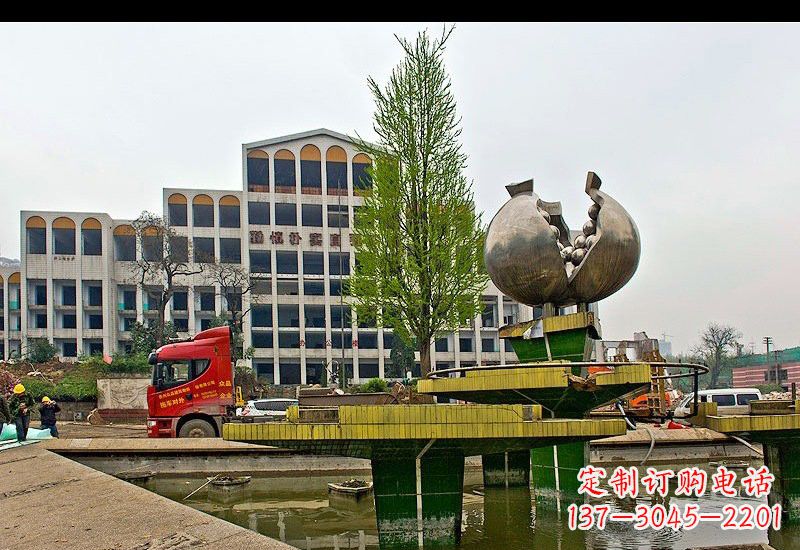淮安不锈钢石榴雕塑灿烂的艺术之美