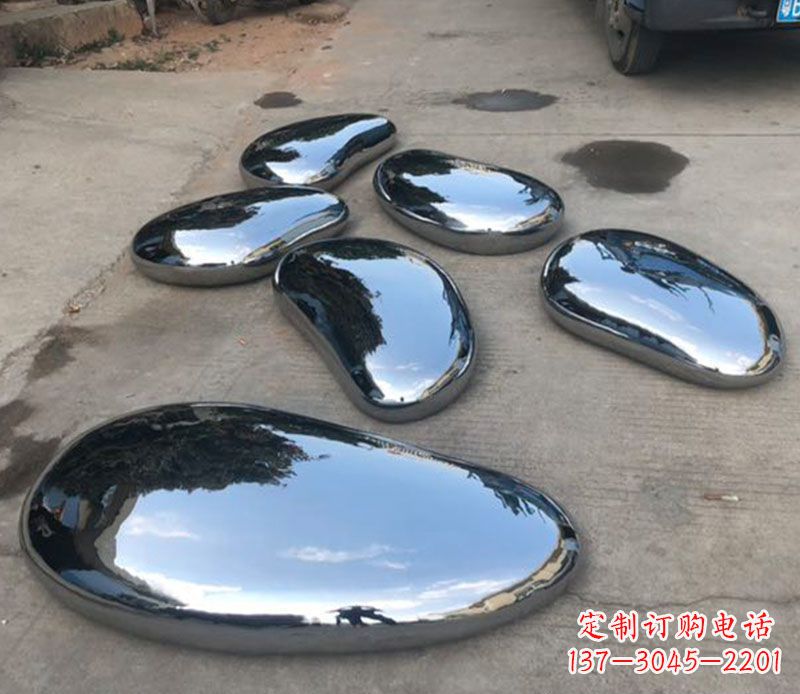淮安水滴雕塑——不锈钢的精美之作