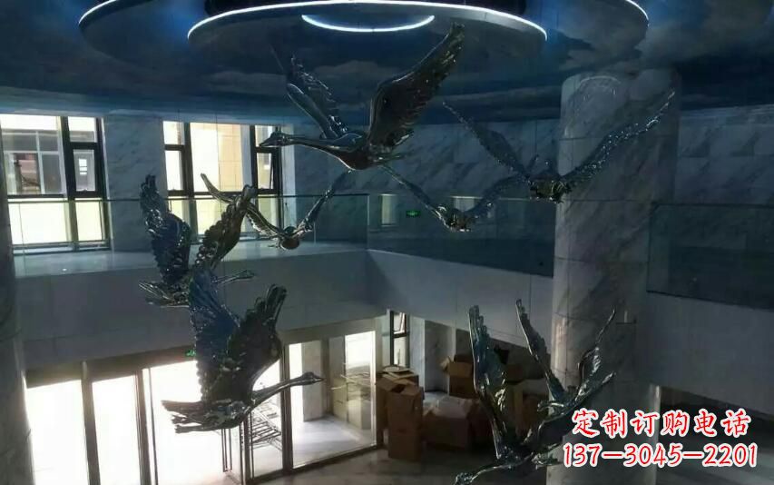 淮安不锈钢天鹅雕塑赋予室内空间灵动之美