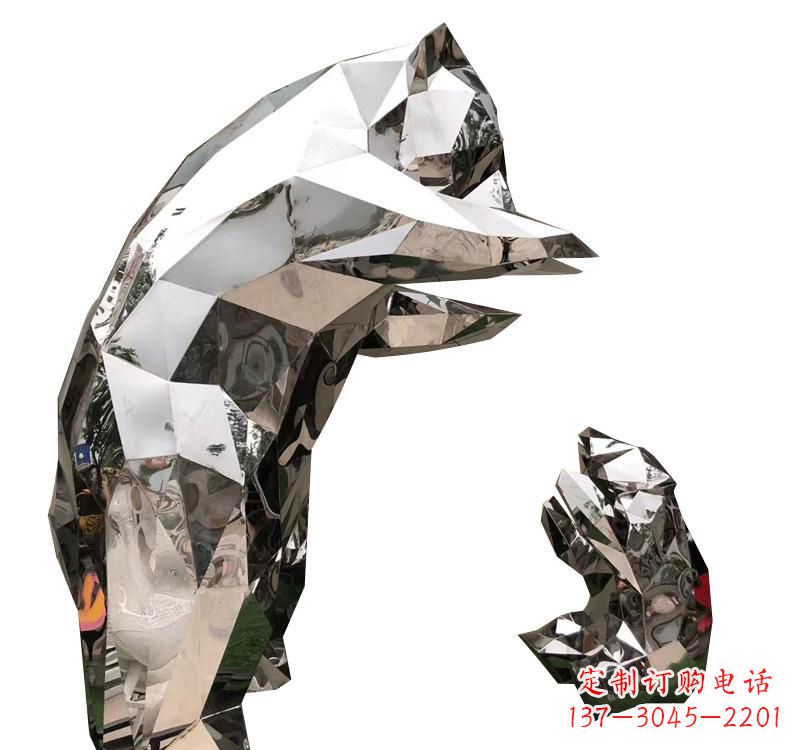 淮安不锈钢园林熊猫雕塑——传承中国文化