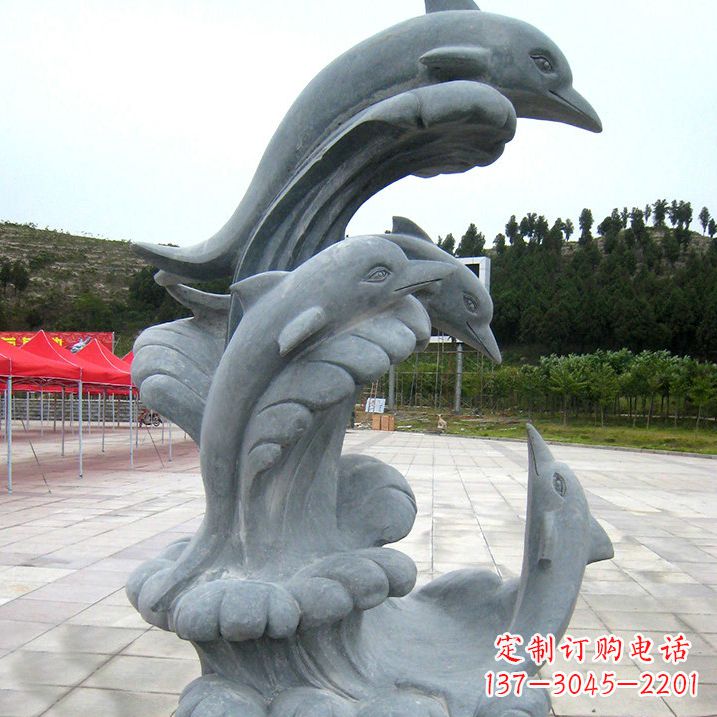 淮安海豚雕塑凝聚着美丽与动感