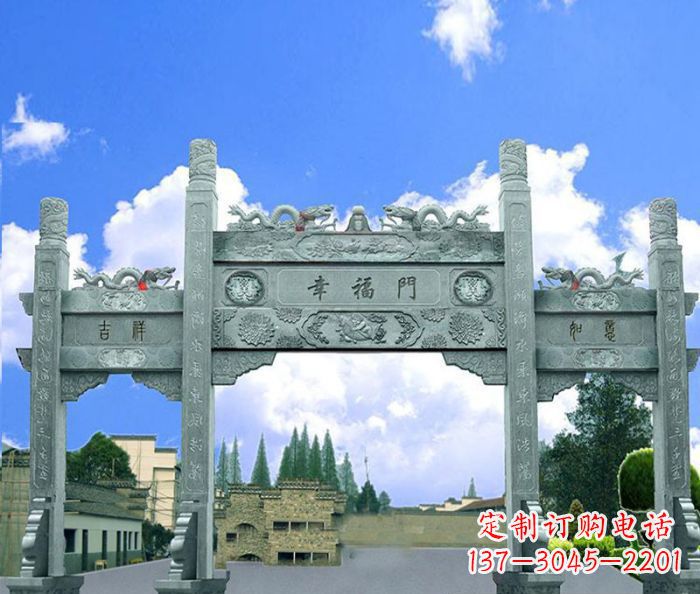 淮安村庄三门牌坊的雕塑之美