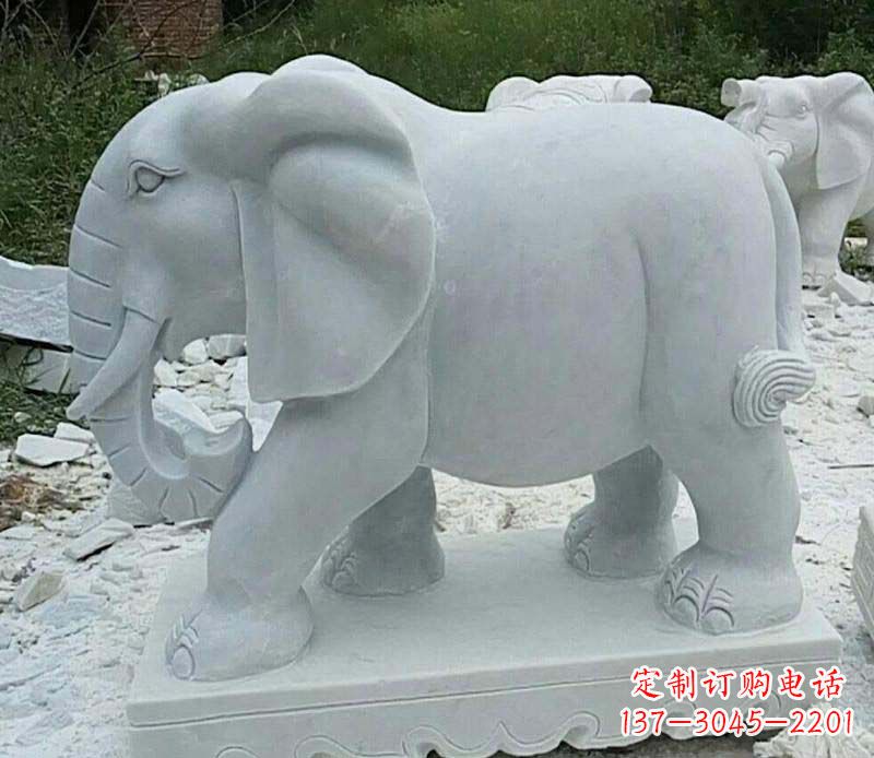 淮安精雕细琢的大理石大象雕塑