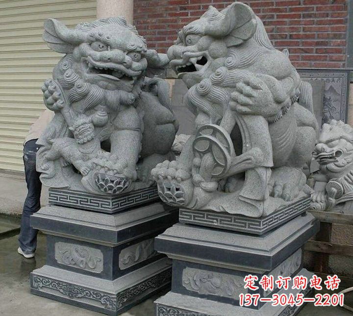 淮安大理石南方狮子献钱狮雕塑