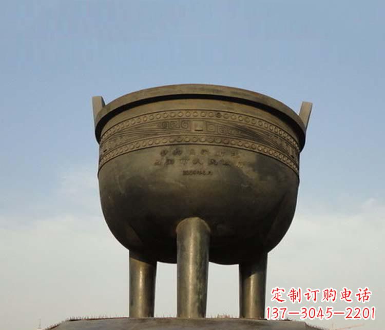 淮安大型三足香炉铜雕