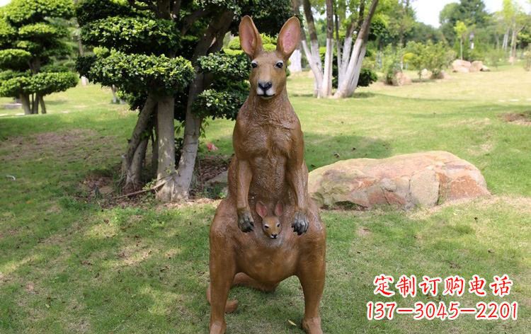 淮安公园玻璃钢仿真袋鼠雕塑