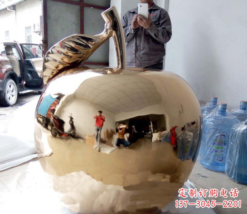 淮安精美的不锈钢镜面苹果雕塑