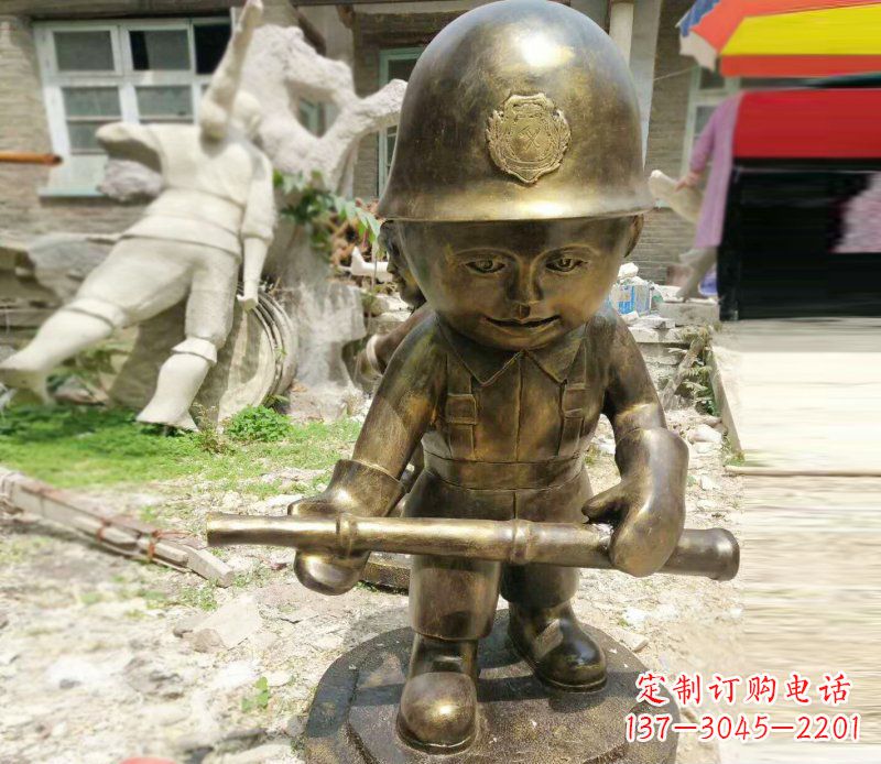 淮安精致细腻的交通警察铜雕