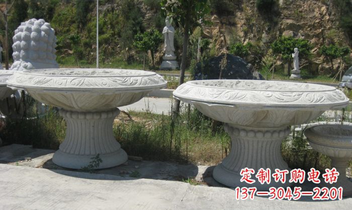 淮安美轮美奂的大理石花盆雕塑