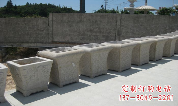 淮安大理石花盆石雕 – 在公园展现精美自然风貌