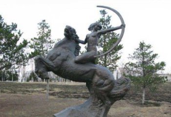 淮安公园骑马女人射箭铜雕