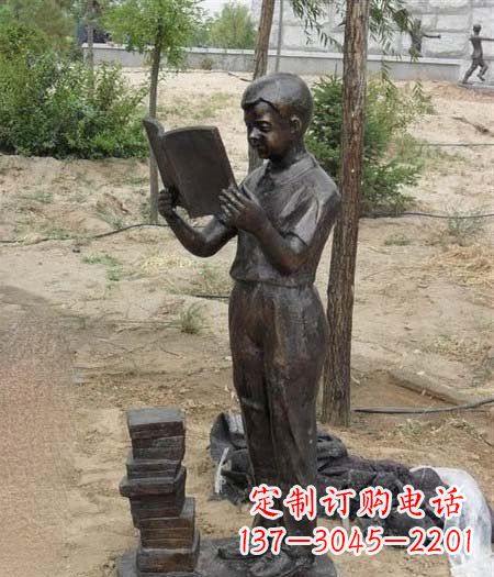 淮安中领雕塑尊贵细腻的男孩铜雕