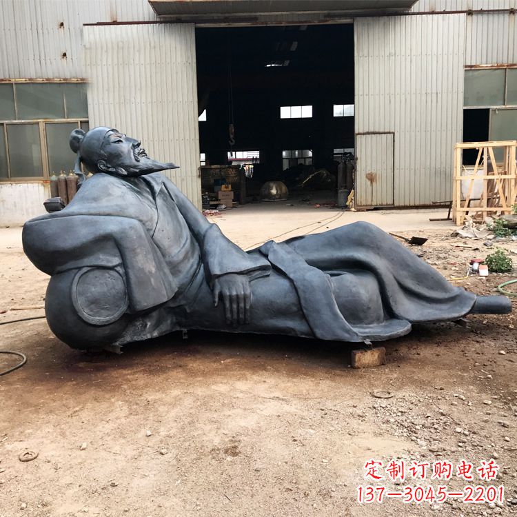 淮安李白醉卧铜雕塑,抒写出豪迈之气