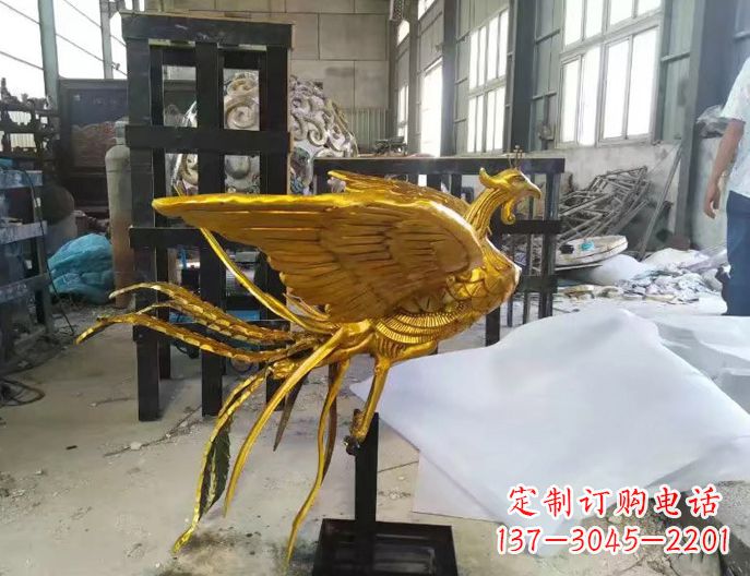 淮安精美凤凰雕塑漆金无双