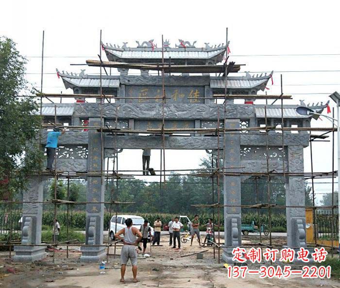 淮安三门牌坊石雕-传统工艺制作出行业领先的雕塑