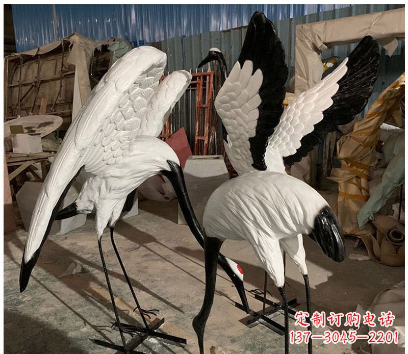 淮安石雕展翅丹顶鹤动物雕塑