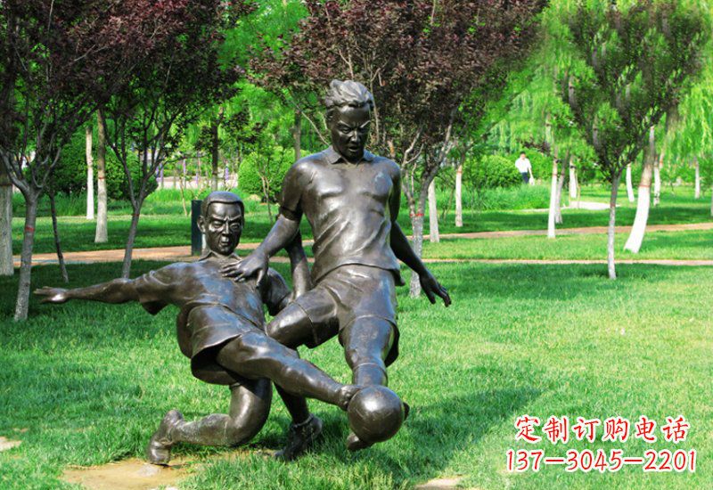 淮安踢足球的人物铜雕222