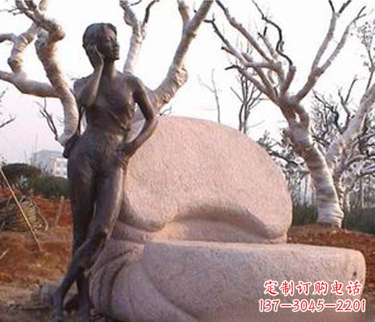淮安现代女人打电话铜雕
