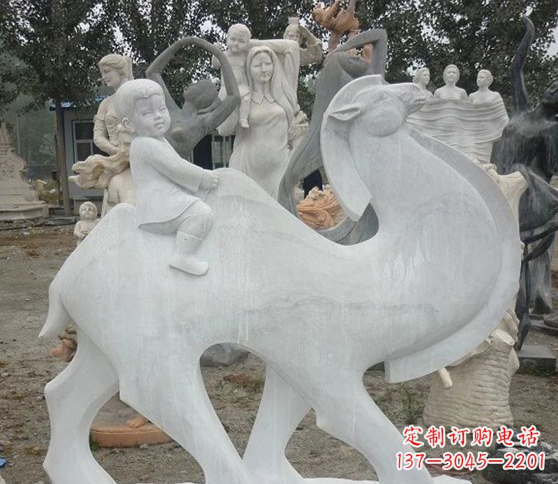 淮安小孩骑骆驼石雕