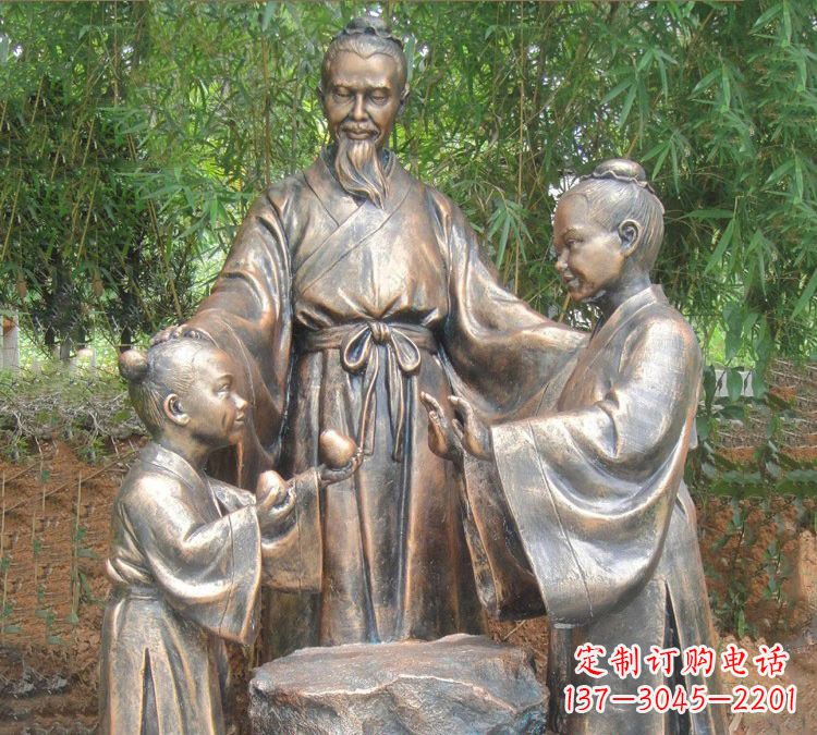 淮安寓言故事铜雕_孔融让梨