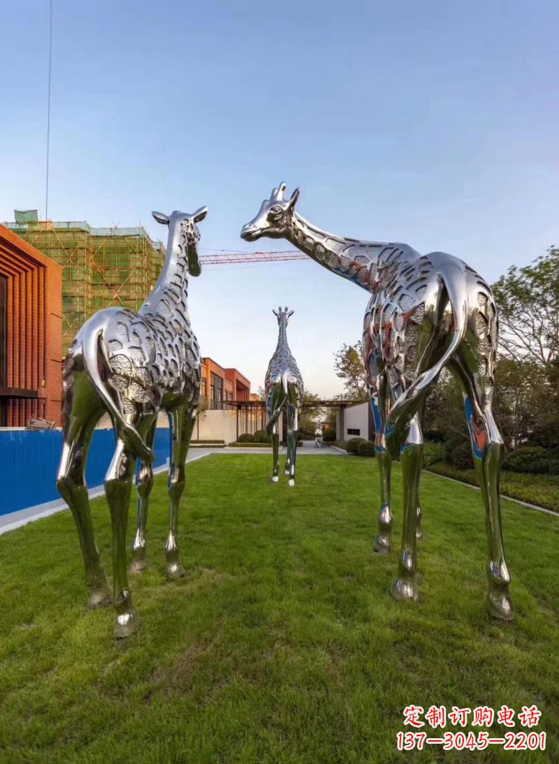 淮安长颈鹿不锈钢雕塑 