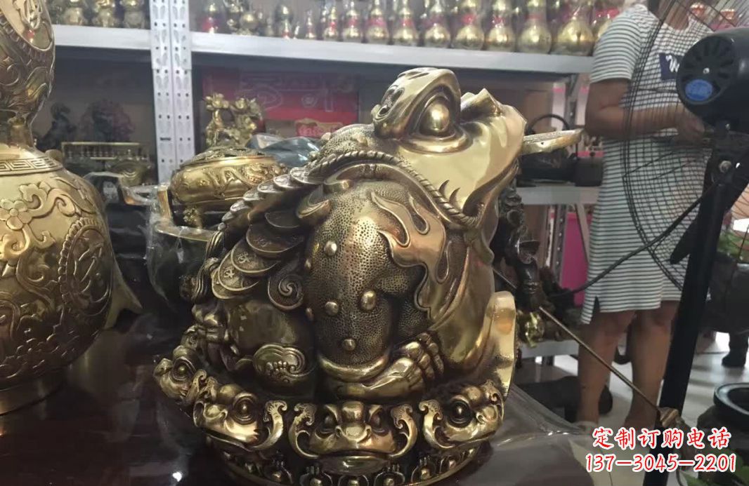淮安招财金蟾动物铜雕