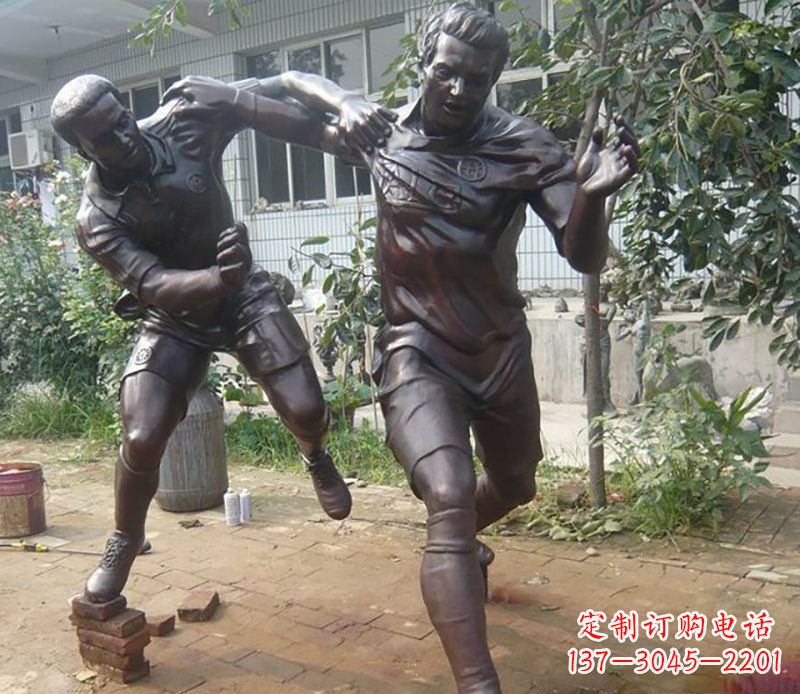 淮安足球运动公园人物铜雕